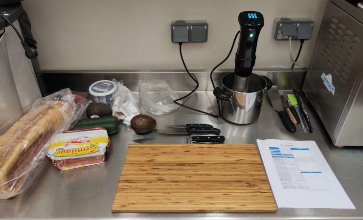 Mise-en-place-cocina-formaciones-scaled