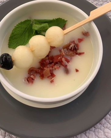 Sopas-frias-verano-melon-contraste-576x1024
