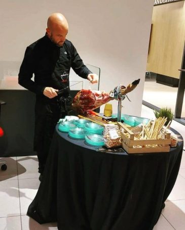 eventos-privados-corte-jamon-600x750